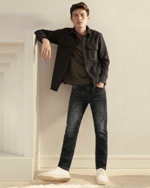 Kingfisher Authentic Black MBD2224 – Premium Style with Timeless Elegance