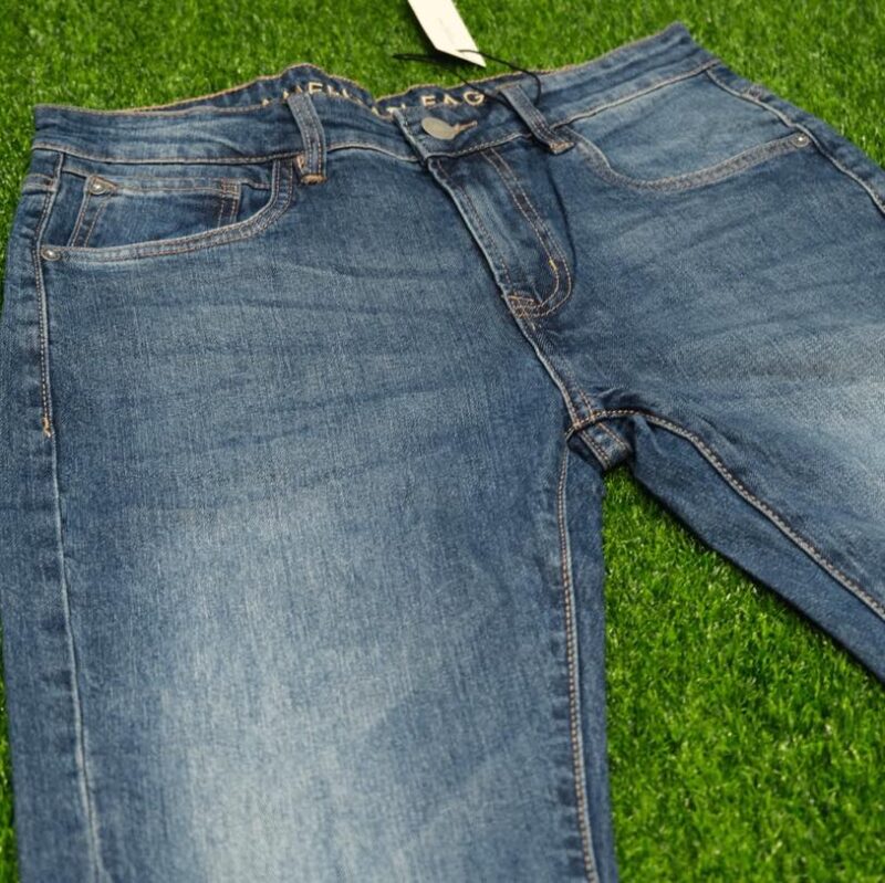 Vintage Denim 1724 – Classic Fit, Timeless Style - Image 2