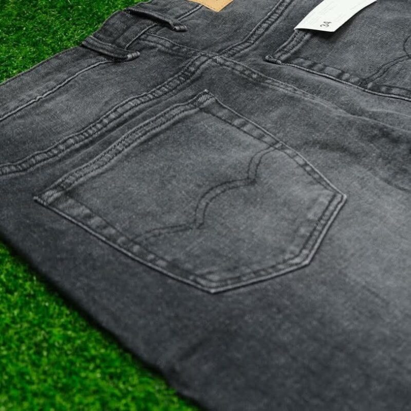 American Eagle Jeans 1624 – Timeless Style & All-Day Comfort - Image 8